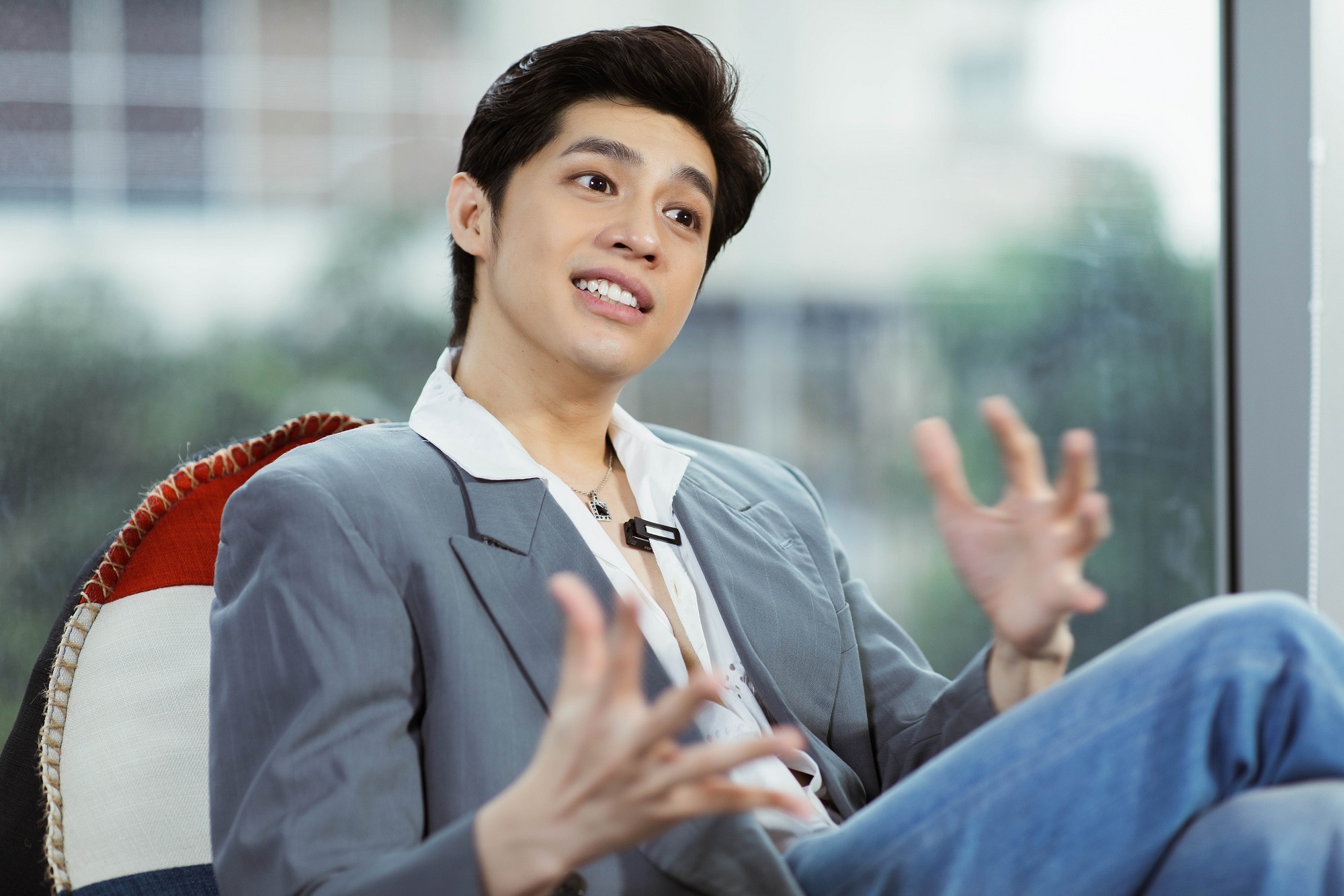 Gioi ca si noi gi ve su thong tri cua rapper Viet anh 1