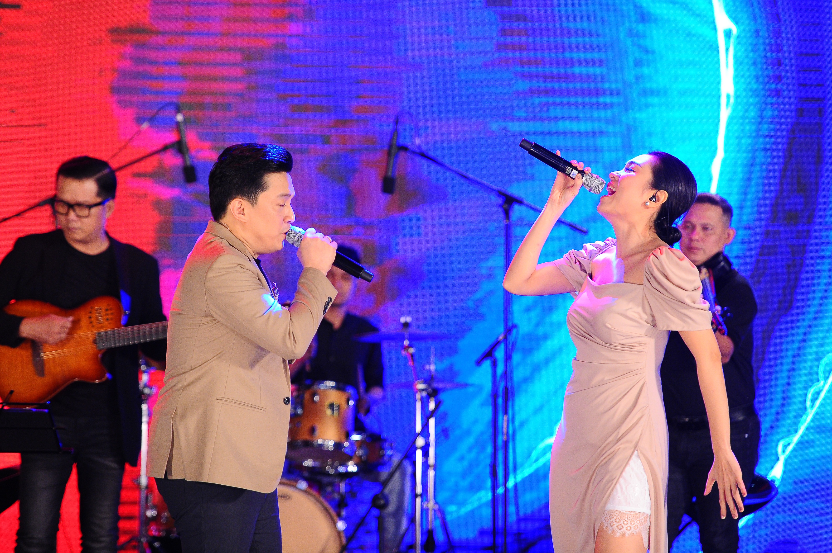 Dem nhac chi 20 khan gia cua Lam Truong anh 3