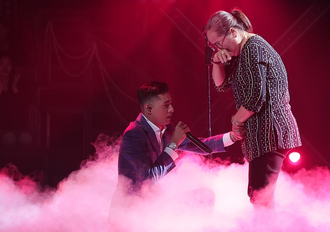 Lang LD quy goi truoc me anh 2