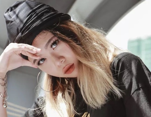 Ngon vo nao de Tlinh danh bai 7 nam rapper o tran Rap Viet cuoi cung? hinh anh