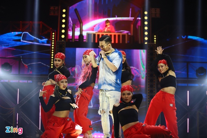 Andree rap ve tinh duc tren gio vang anh 2