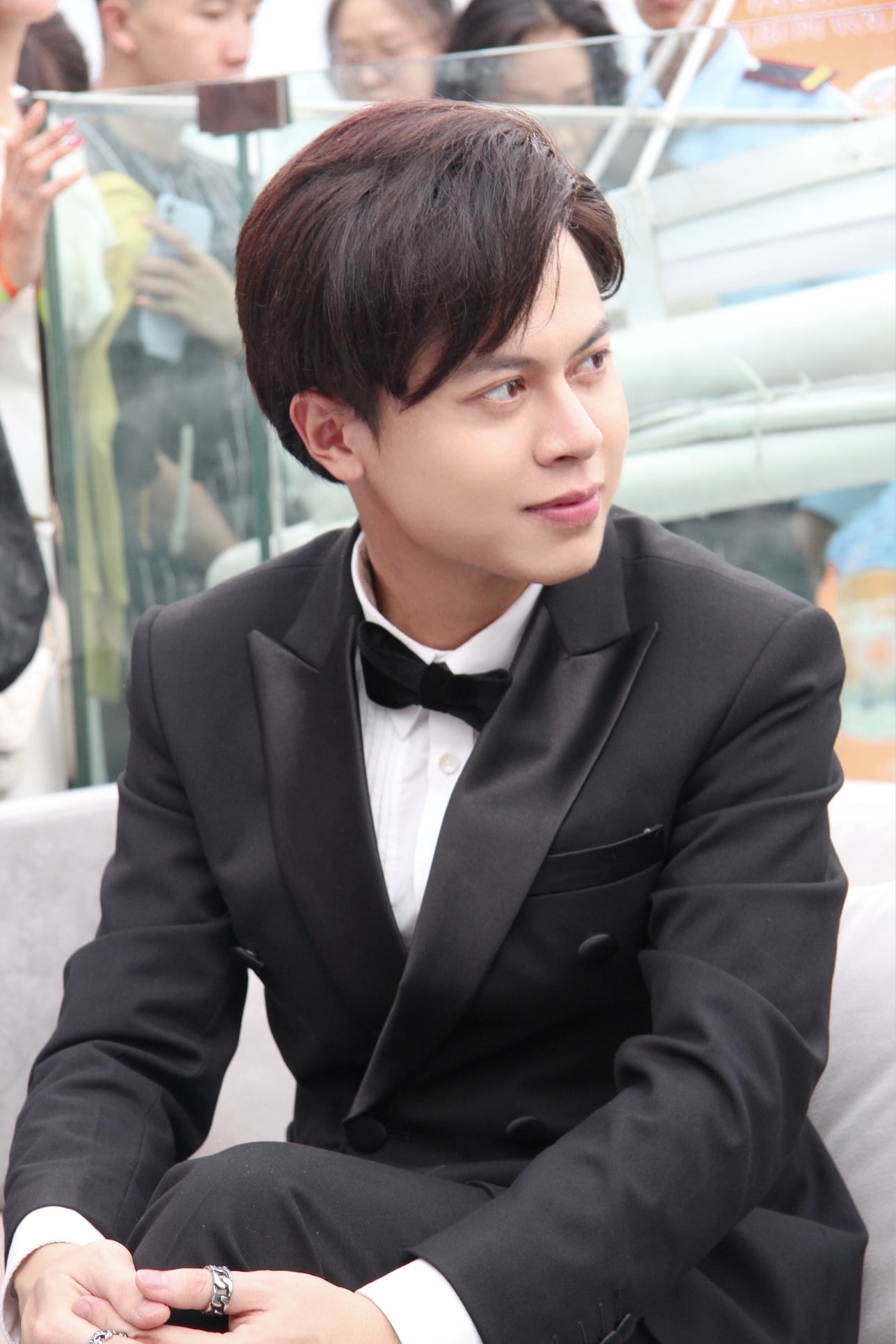 Review album Ai mang cô đơn đi ảnh 3 Review album Ai mang co don di anh 3