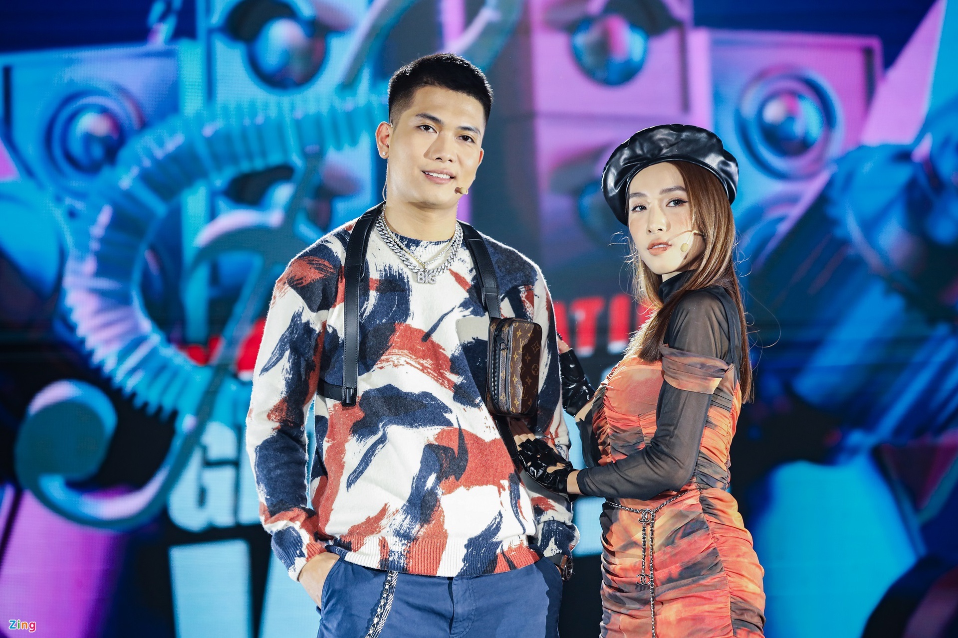 Võ sĩ rap ngồi ghế nóng ảnh 2 Vo si rap ngoi ghe nong anh 2