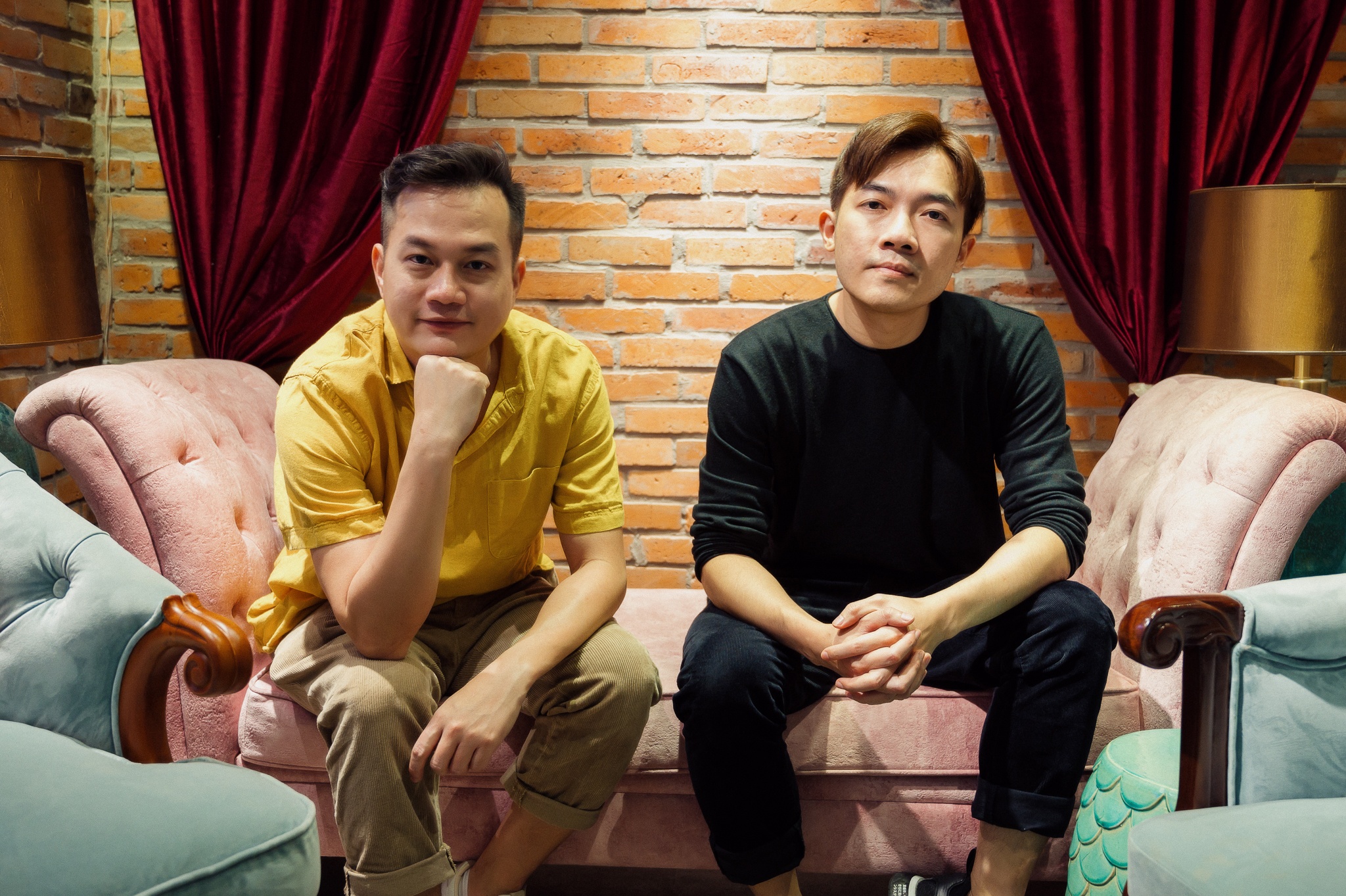 Doi chat Gai gia anh 1