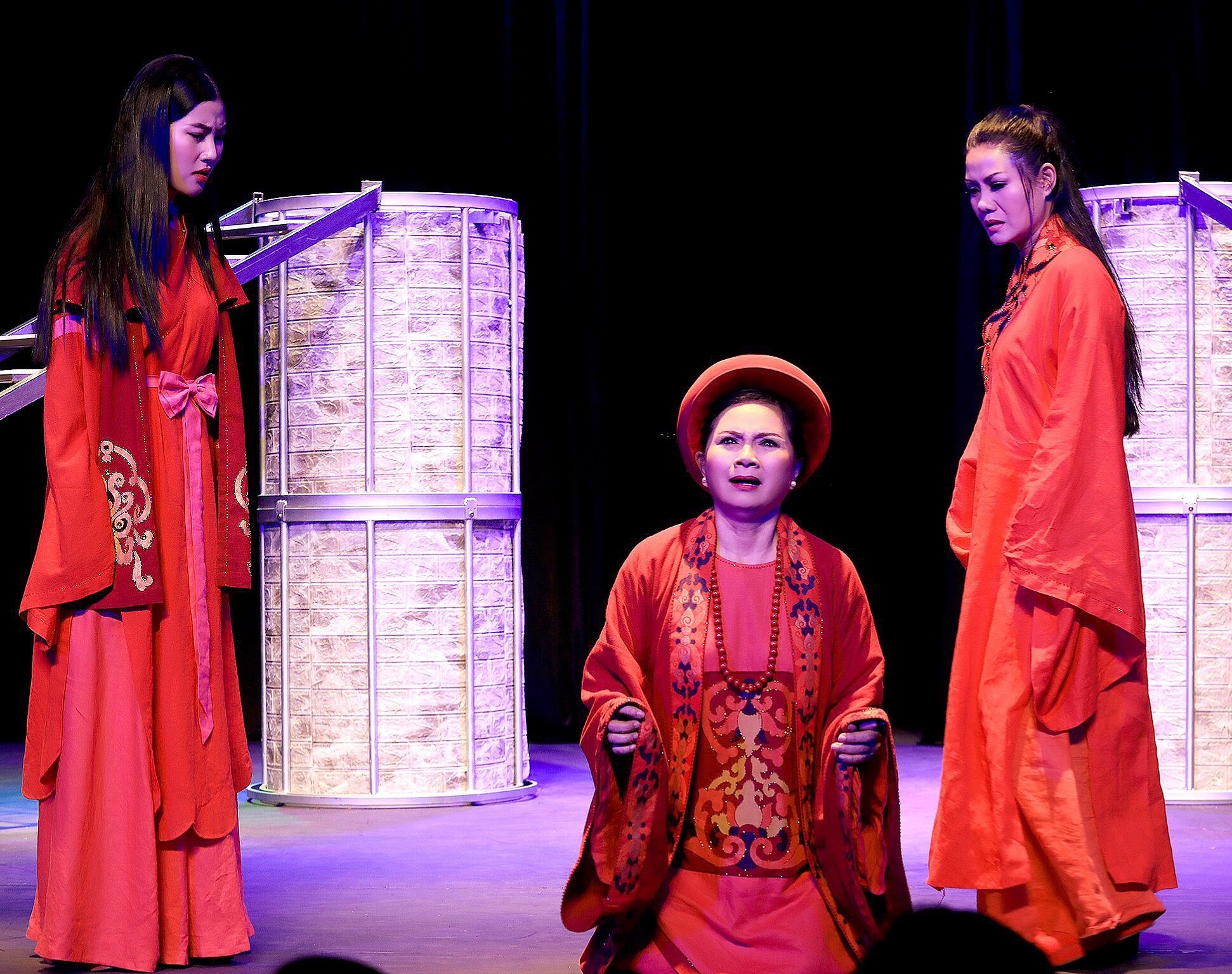 Cuoc doi nu hoang de duy nhat trong lich su Viet duoc ke bang rap hinh anh