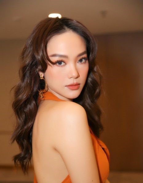 Minh Hang toi tham anh 1