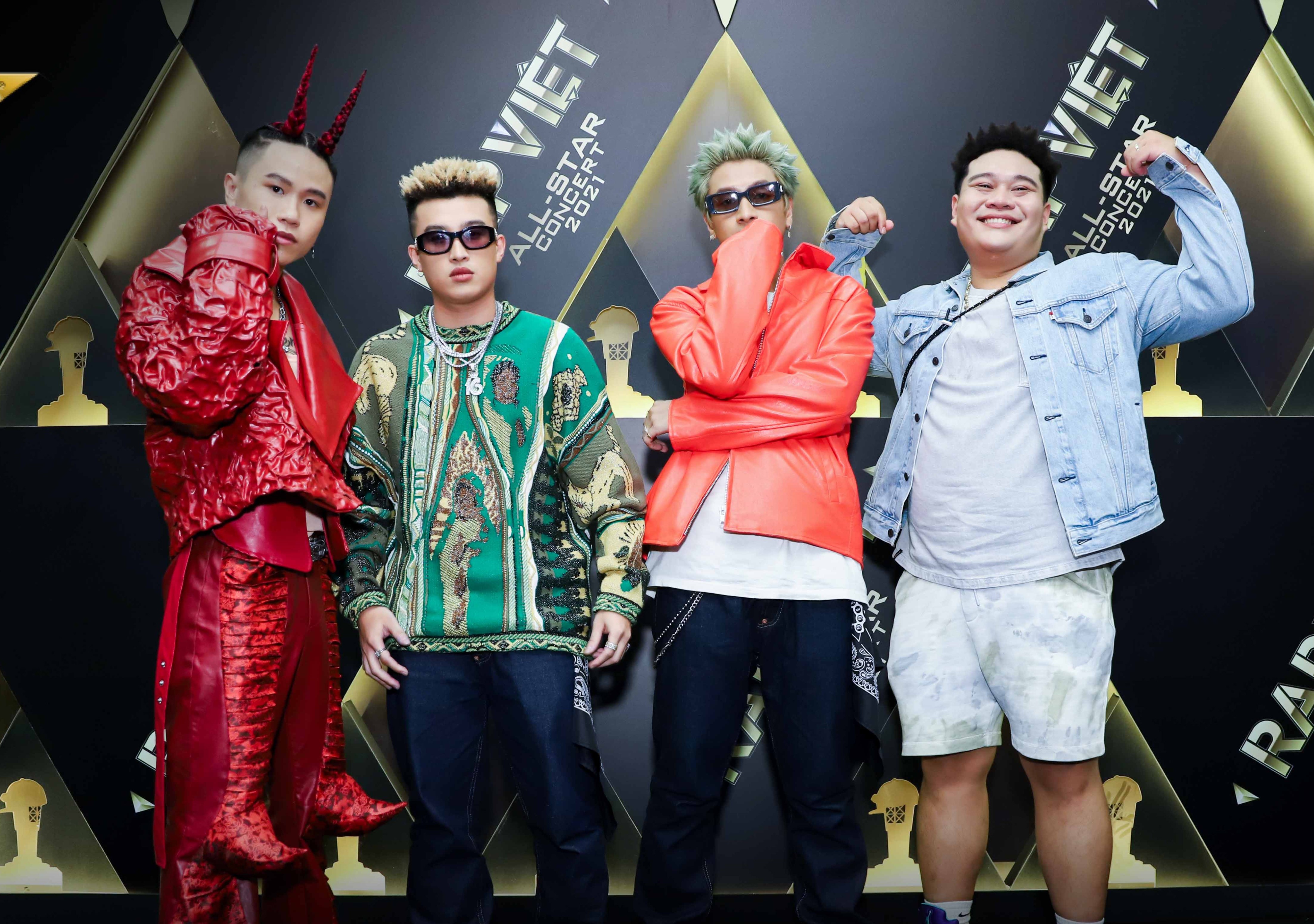 10.000 khan gia 'chay' voi Rap Viet anh 7