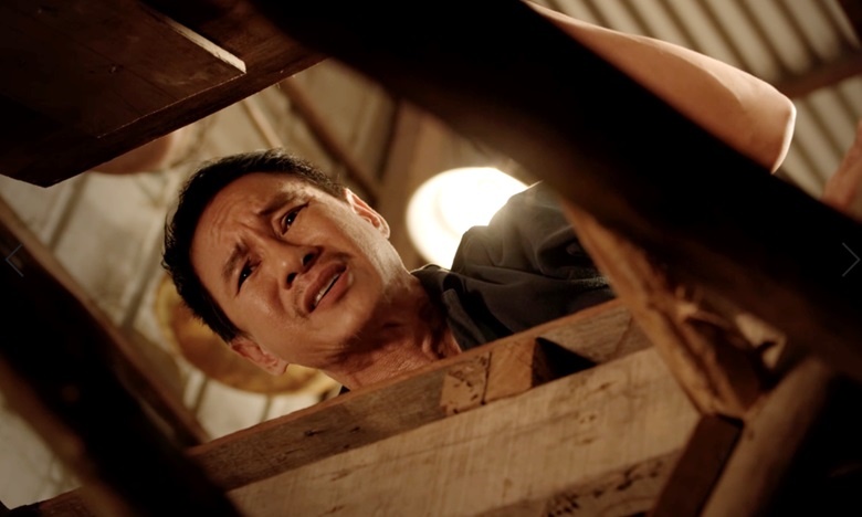 Ly Hai len tay anh 1