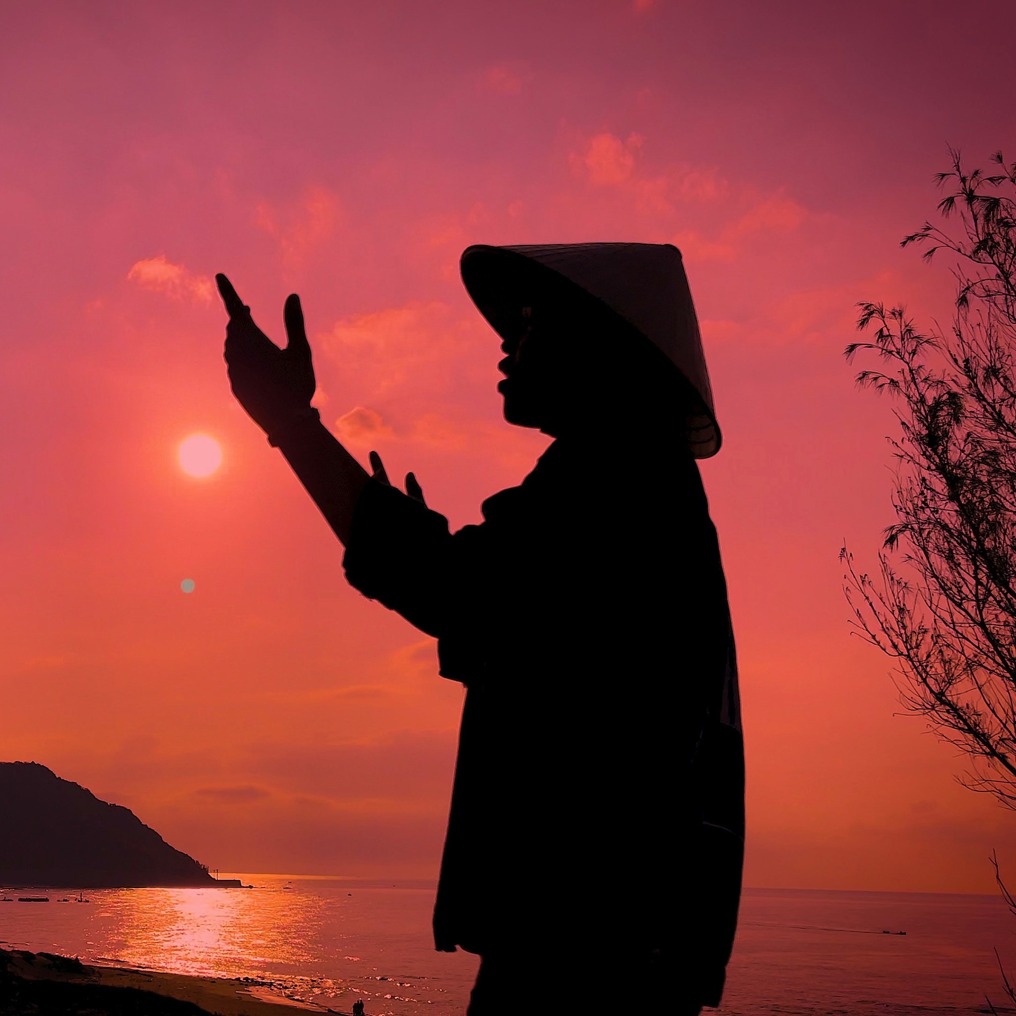 review Le Duyen tinh anh 4