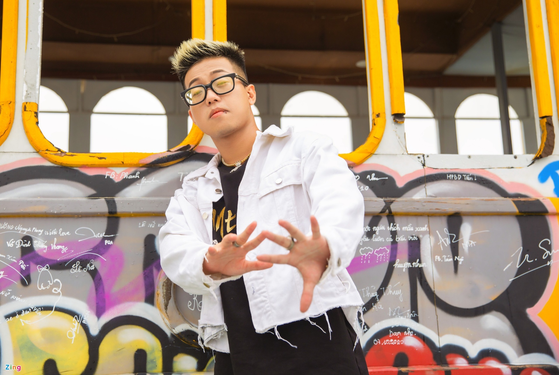 Rap Viet bat cong anh 3