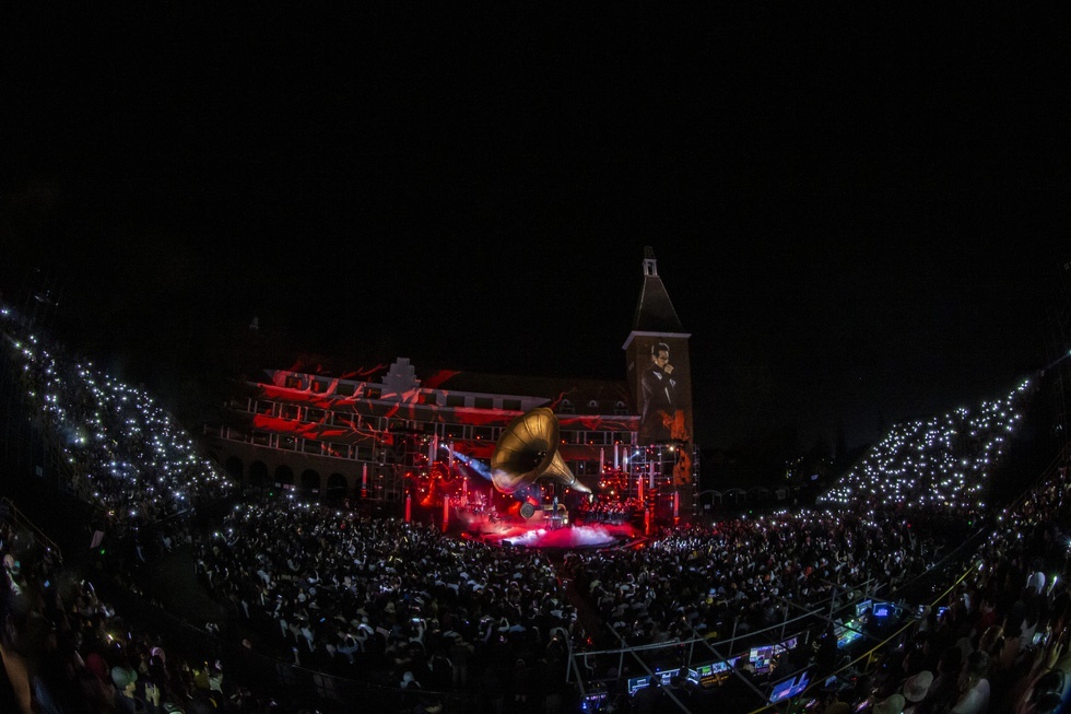 Ha Anh Tuan dau co soi anh 3