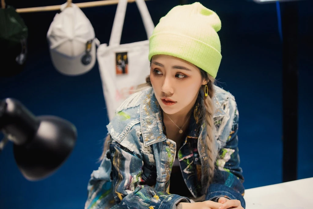 Dat G va Du Uyen da giup lan nhau anh 3