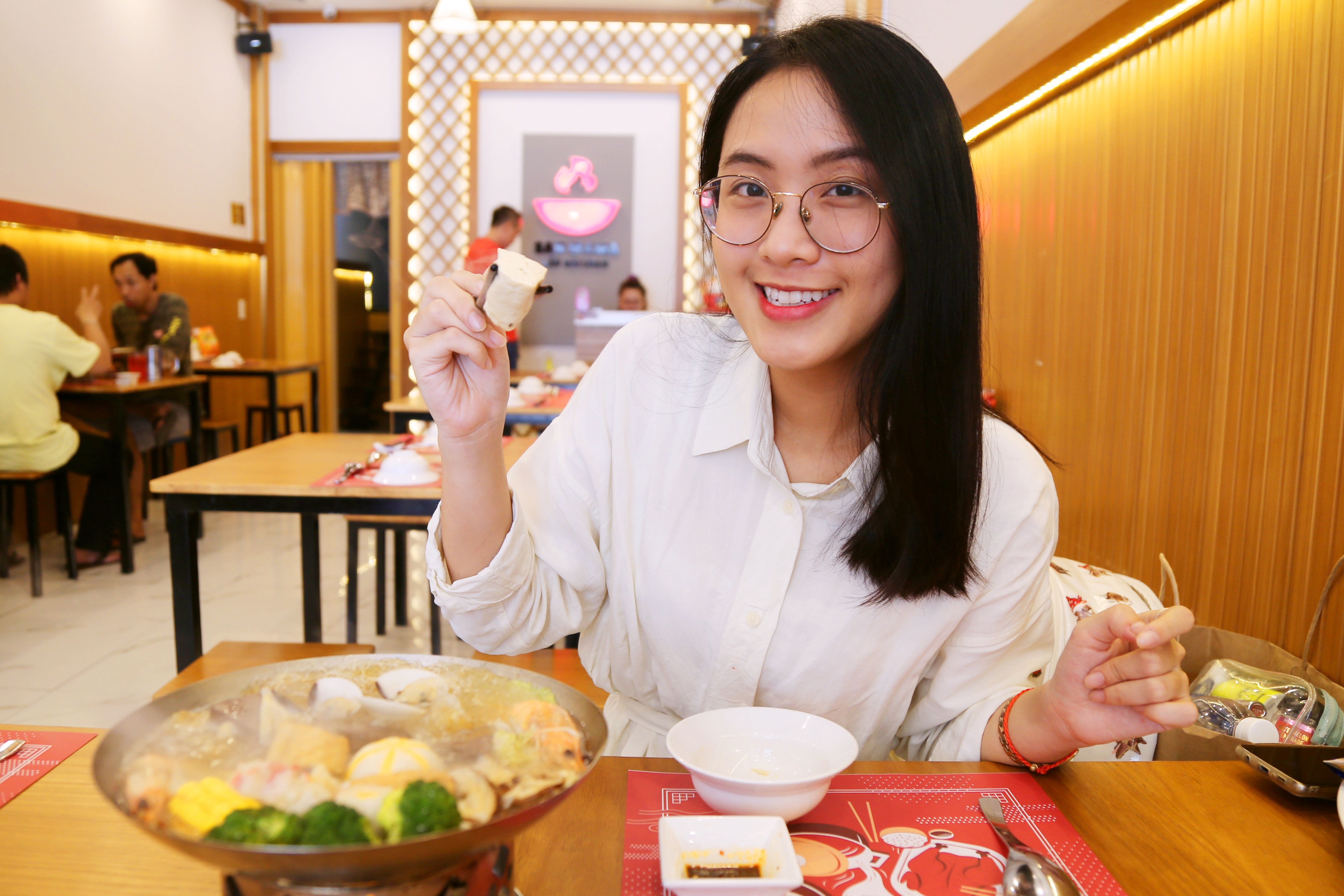 Trai nghiem mon lau dau hu thoi giua long TP.HCM hinh anh