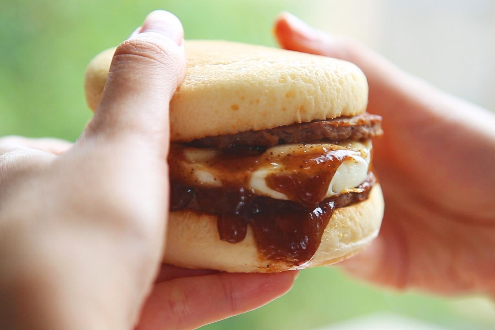 Hamburger vi pho o TP.HCM co vi the nao? hinh anh