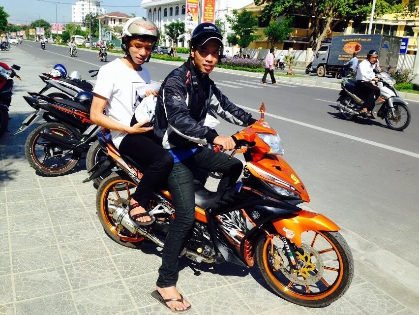 CLB Exciter Hue dua don mien phi si tu thi dai hoc hinh anh