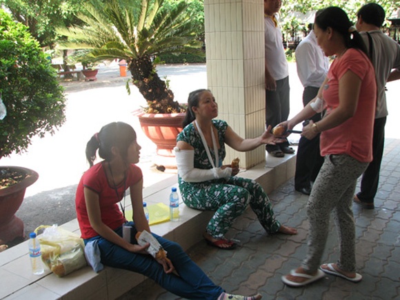 Vụ tai nạn bất ngờ khiến nhiều người bị thương