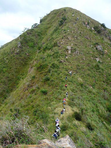 Núi Cô Tiên chỉ cao tầm hơn 400 nhưng vẫn thấy cao vời vợi.