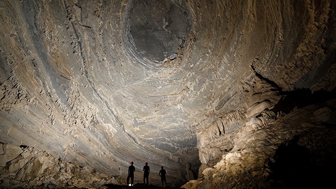 Sự kỳ lạ của thiên nhiên làm con người luôn thấy mình nhỏ nhoi - Ảnh: Ryan Deboodt