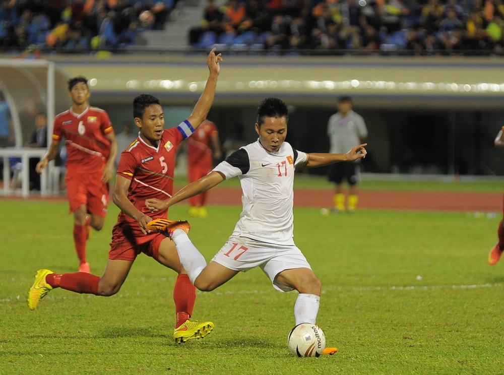 Nguoi ham mo van gui loi cam on U19 Viet Nam hinh anh