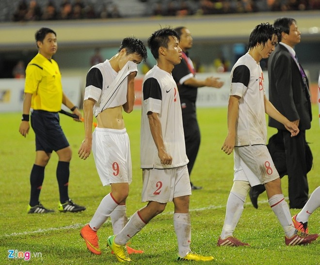 Thất bại lần này không thể đánh gục các cầu thủ trẻ bởi bên họ vẫn có niềm tin lớn từ người hâm mộ vào tương lai không xa.