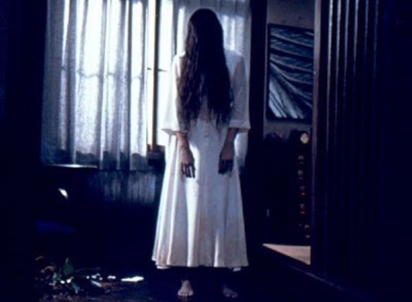 Một ma nữ cũng thường xuyên đi lang thang hay trà trộn vào các căn phòng của khách sạn này... Ảnh YAN.