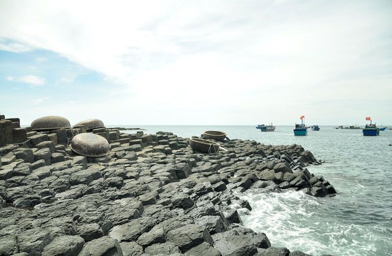 Ghenh Da Dia Phu Yen: Dau chan thien duong hinh anh