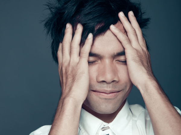 Ya Suy khong the do loi viec khien co gai co bau la bong bot hinh anh