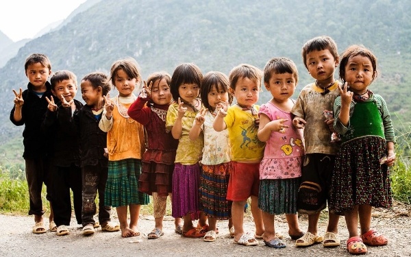 Rehahn cho biết sau một tháng, sách đã bán được tại trên 25 quốc gia như Brazil, Chile, Mexico, Nhật Bản, Na Uy, Bỉ, Đức, Pháp, Thụy Điển, Anh, Mỹ, Úc, Hungary, Ý, Bồ Đào Nha, Philippines, Trung Quốc ....và tất nhiên cả ở Việt Nam.