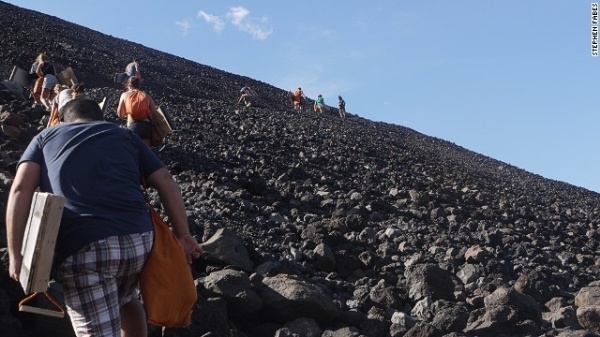 Vì được khởi xướng một cách đơn lẻ nên phương tiện 