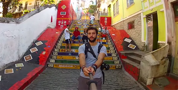 Chang trai tu quay Selfie 3 nam vong quanh the gioi hinh anh