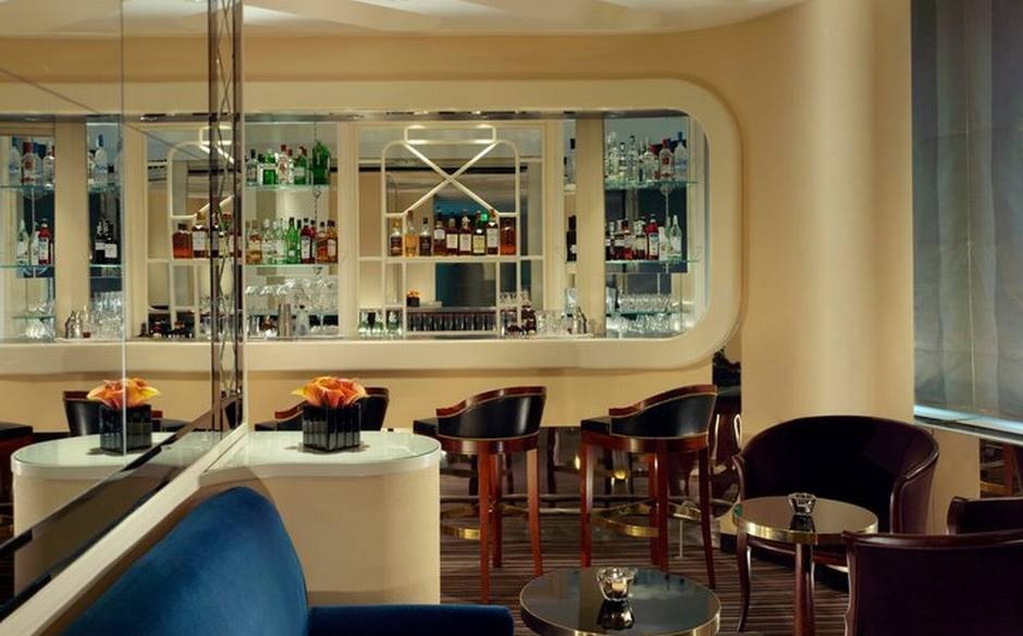 8: American Bar, London. Quán rượu được xây dựng từ năm 1898 này nổi tiếng nhờ các món cocktail ngon tuyệt.