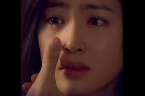 Khoc vi ngoai tinh hinh anh