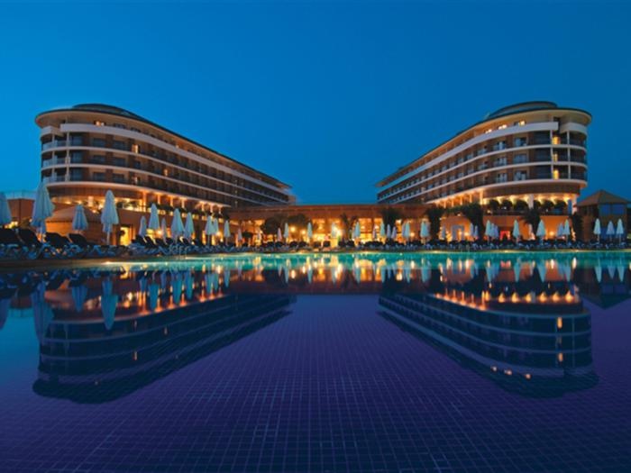 11. Voyage Belek Golf & Spa - Belek, Thổ Nhĩ Kỳ: Tôi sẽ không viết về những nhân viên tuyệt vời, những món ăn ngất ngây hay những nhà hàng sang trọng bởi tôi không muốn quá nhiều người tìm thấy viên ngọc quý này. Nó là của tôi!