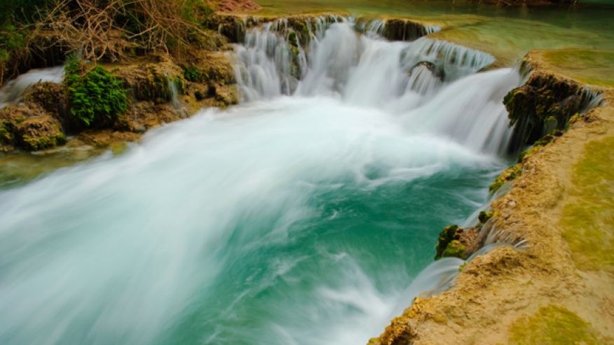 Top 10 thac nuoc tuyet my nhat the gioi hinh anh