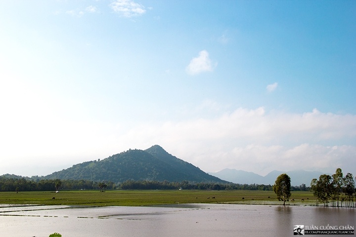 Cảnh thanh bình ở khu vực biên giới.
