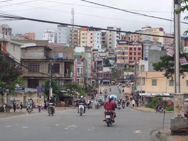 Tôi đến nơi này mang nhiều cảm xúc , nhưng dường như mọi ưu phiền đều tan biến , đôi lúc cũng cần lắm 1 chút lạnh để 1 chút nóng của Sài gòn dịu đi, và làm con người ta cân bằng hơn, tỉnh táo hơn.