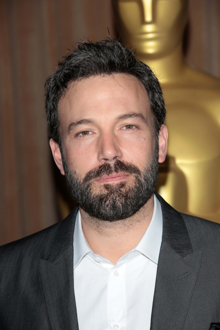 9. Ben Affleck: Diễn viên, đạo diễn kiêm nhà sản xuất phim Ben Affleck bị phát hiện đang 