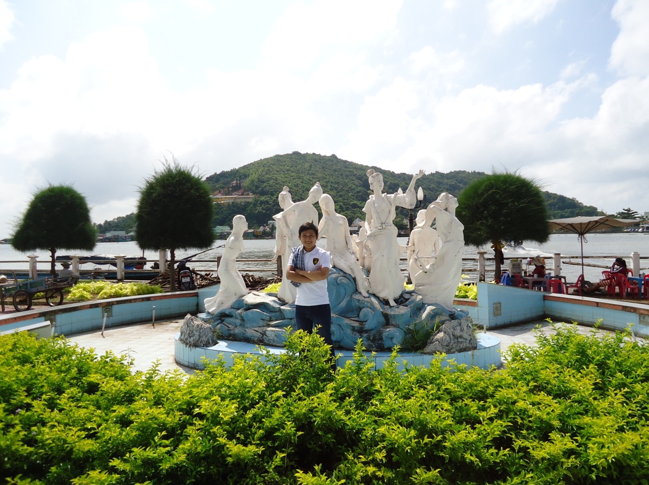 Biểu tượng 9 nàng tiên của hà Tiên.