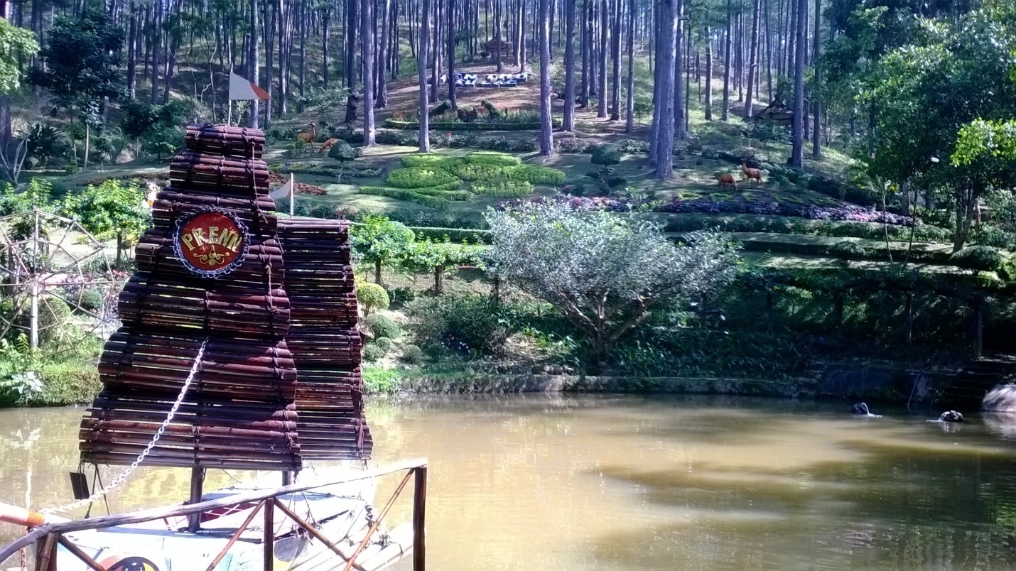 Thật là đáng tiếc nếu đã đặt chân đến Đà Lạt mà không tận mắt chiêm ngưỡng những dòng thác, dòng suối lúc ào ào mạnh mẽ lúc róc rách dịu dàng. Thời gian không nhiều nên nhóm chúng tôi lựa chọn hai điểm đến gần Thiện Viện Trúc Lâm đó là Thác Datanla và Thác Prenn.