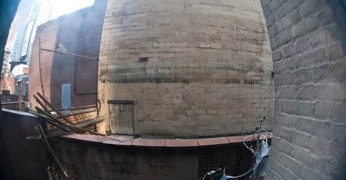 6 khach san co view xau nhat the gioi hinh anh