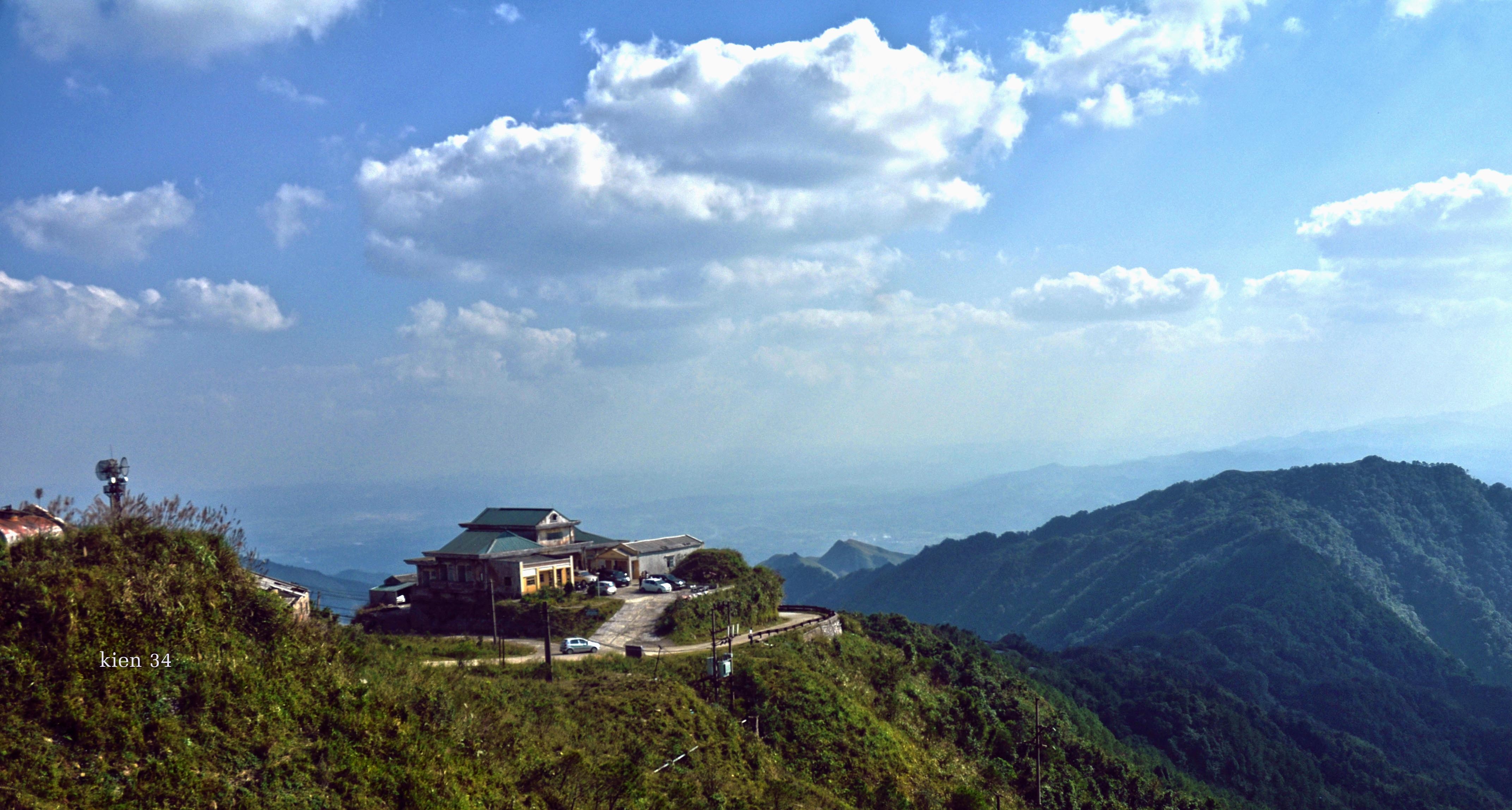 Thich thu chup troi may tuyet dep o Mau Son hinh anh