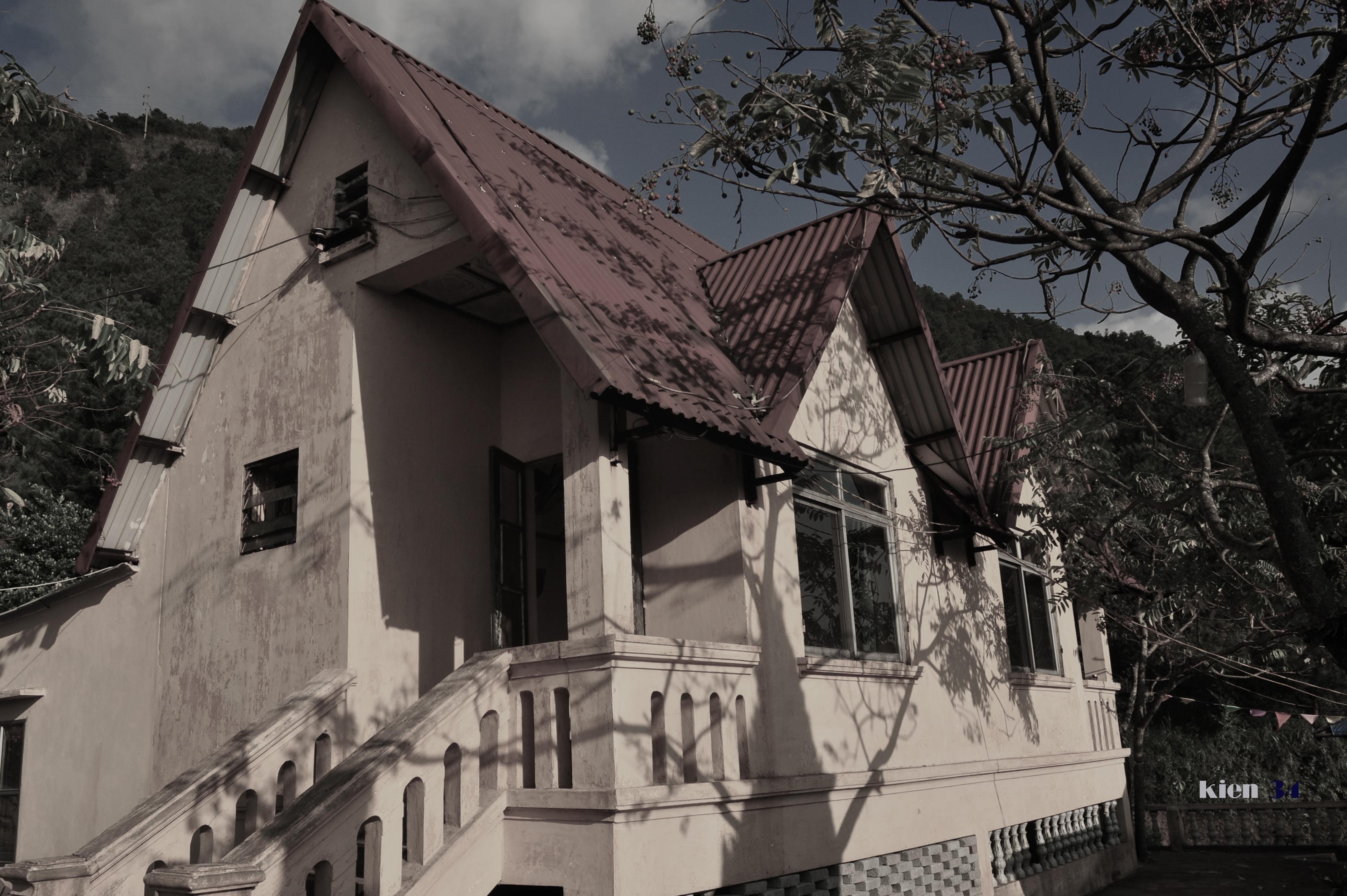 Từ năm 1935 người Pháp cũng đã quy hoạch nơi đây thành khu nghỉ dưỡng cùng với Tam Đảo,Ba Vì…