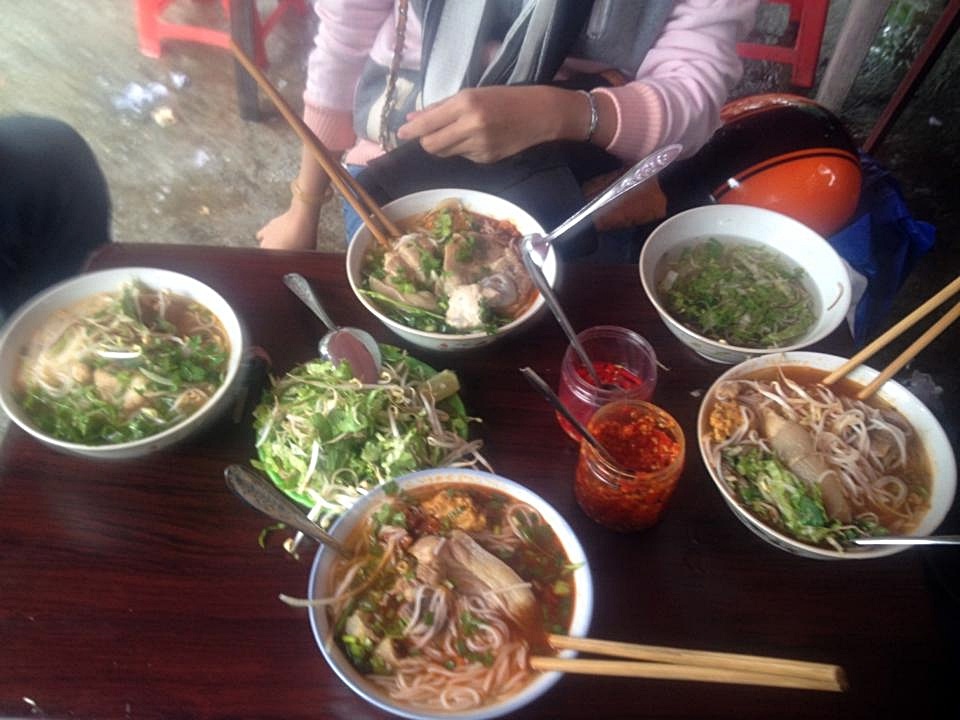 Món bún bò Huế trứ danh.