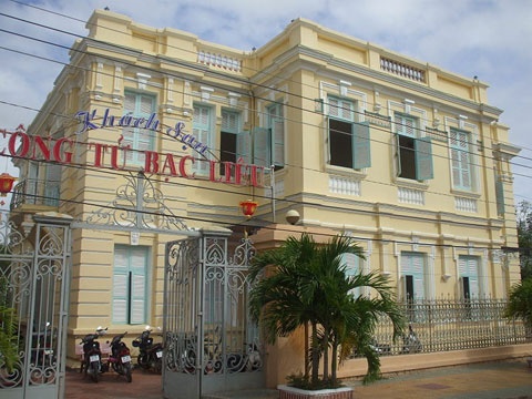 Toàn cảnh nhà Công tử Bạc Liêu, nay đã được nâng cấp lên thành Khách sạn Công tử Bạc Liêu.