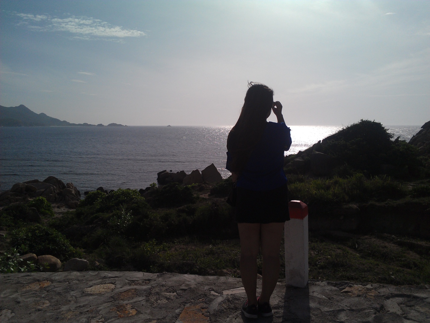 Nguoi con cua que huong mien bien Nha Trang hinh anh