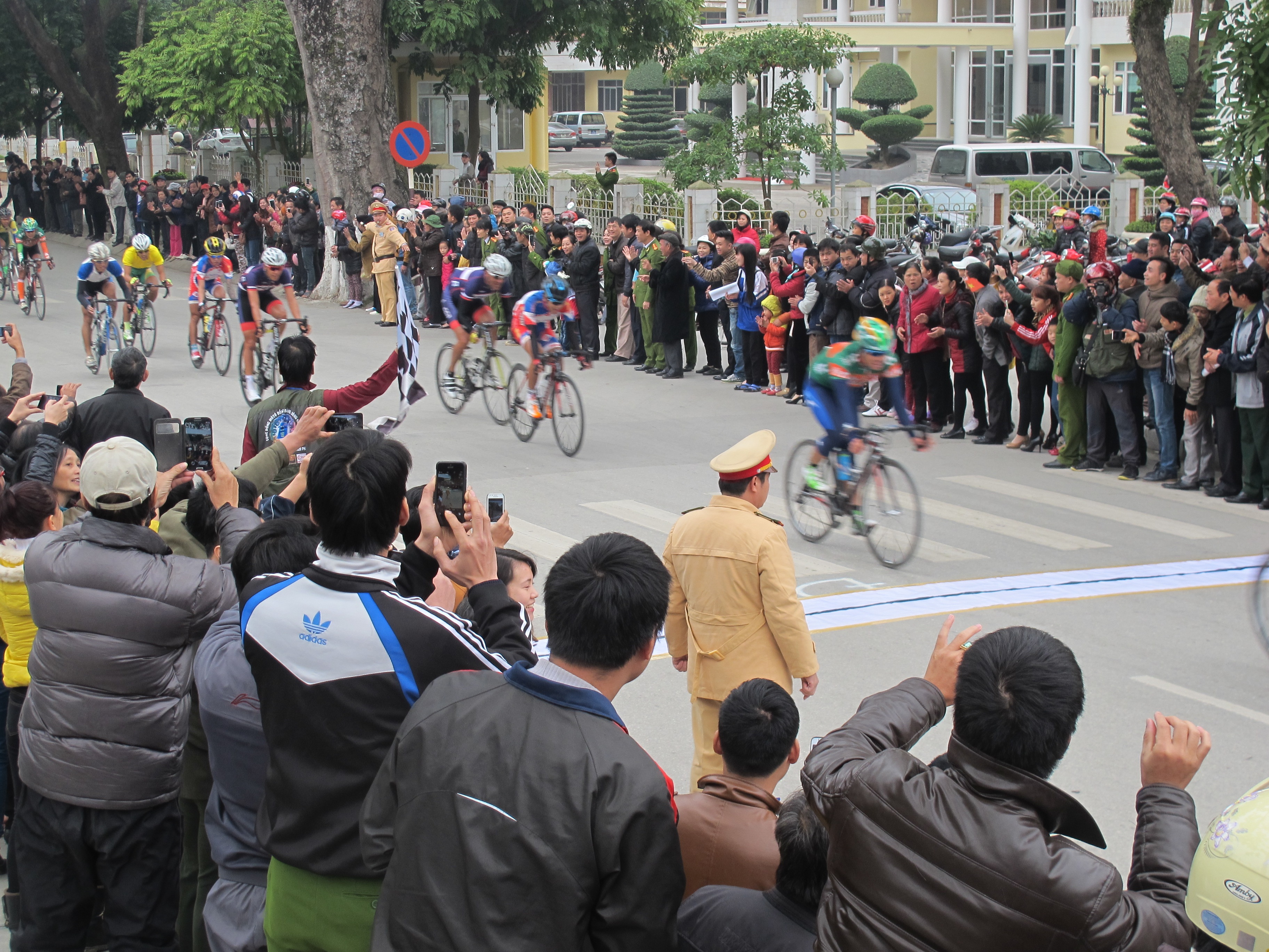 Chien thang an tuong cua Do Tuan Anh tai chang 11 hinh anh