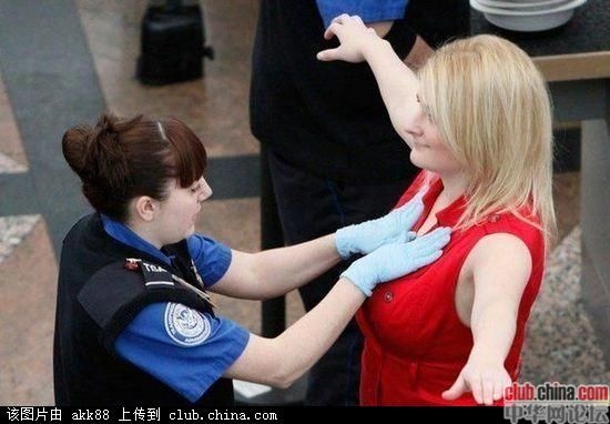 Sau sự kiện khủng bố ngày 11/9, Cục Quản lý An toàn Vận chuyển Mỹ ngày càng thắt chặt hơn việc kiểm tra an ninh. 