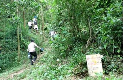Hệ thống rừng phòng hộ Núi Hem với hệ động, thực vật đa dạng, phong phú, kết hợp với cảnh quan hoang sơ của thác nước là một tiềm năng rất lớn để phát triển du lịch.