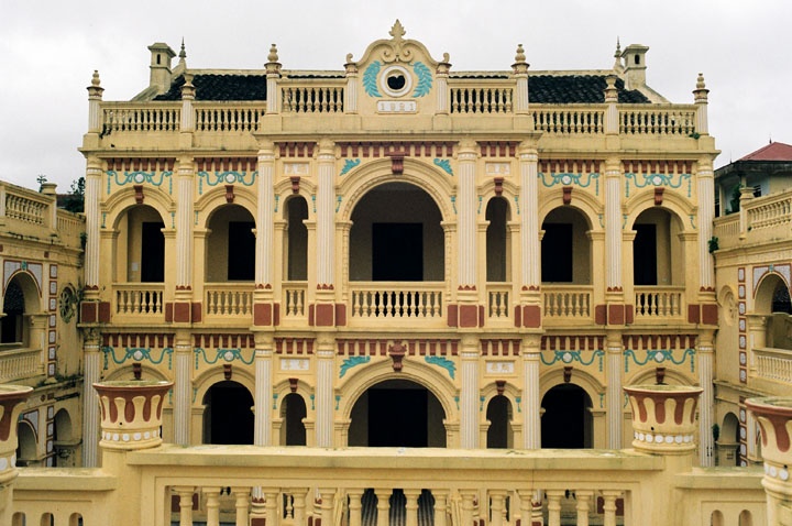 Dinh thự đặc biệt này được xây dựng từ năm 1914 và hoàn thành vào năm 1921. Ảnh: Lifehack.