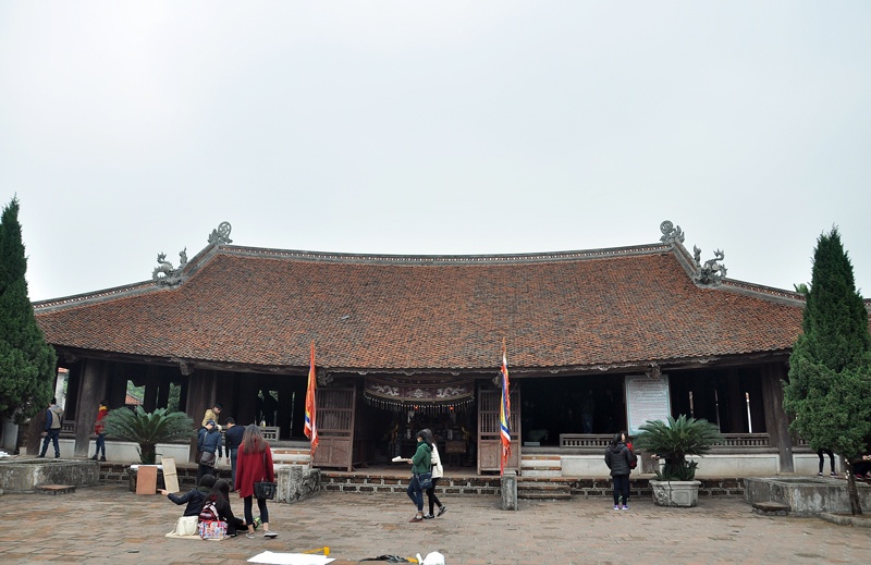 Đình làng Mông Phụ.